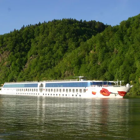 Pensión Gasthof-pension Zum Haugstein - Familie Eder Engelhartszell